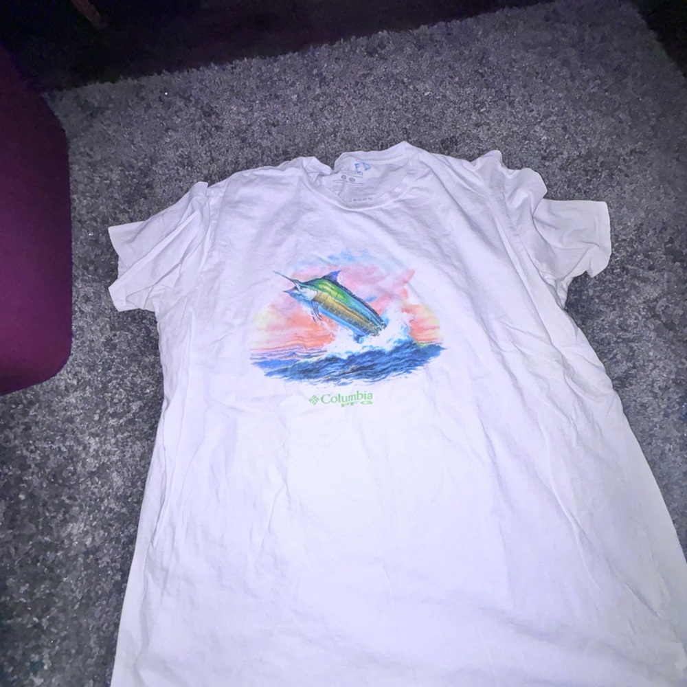 Columbia White Short Sleeve Tee with Graphic Design